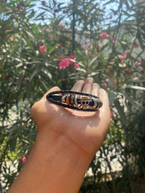 Pulsera Mugiwara con Botones - Imagen 3